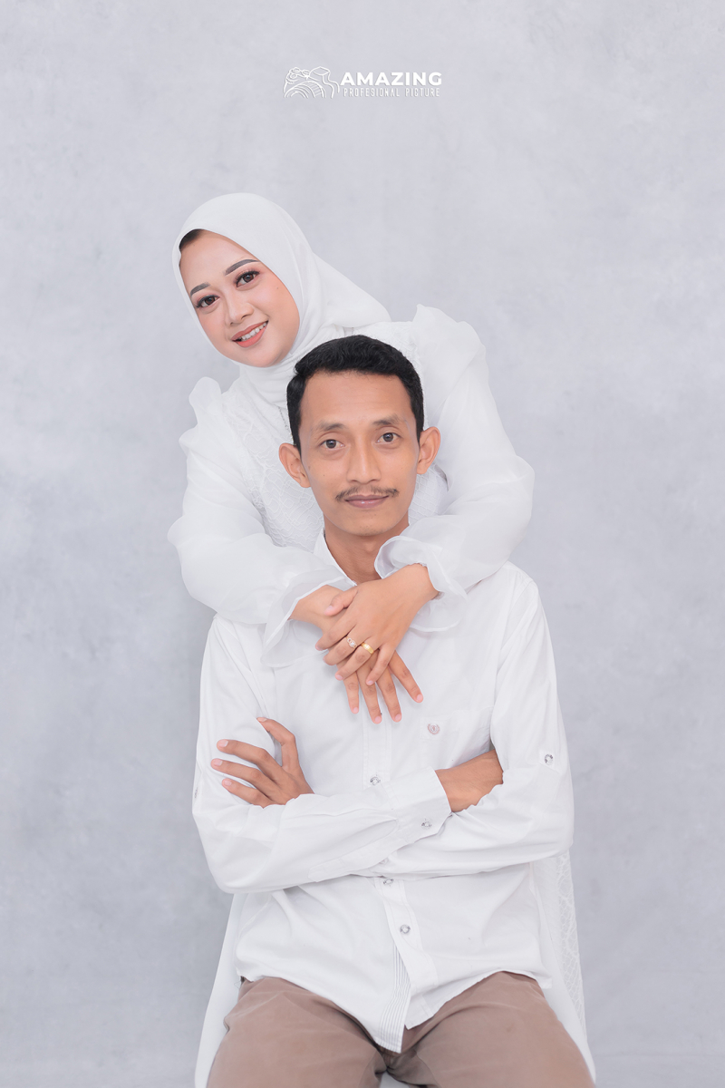 Prewedding Indoor Casual